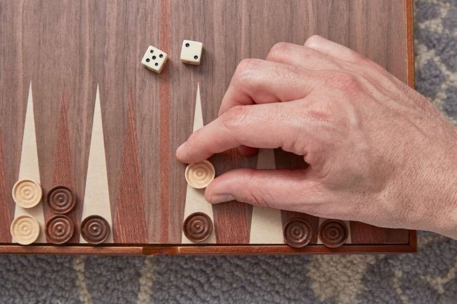 luật di chuyển backgammon rules